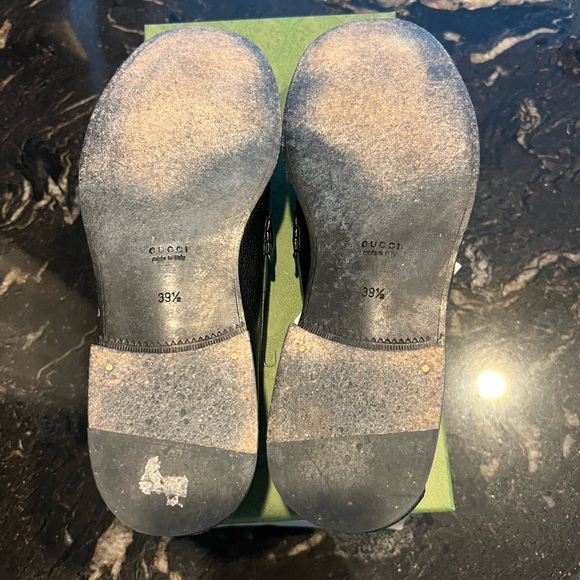 Authentic Gucci Cara Logo Moccasin Loafer - Picture 8 of 10